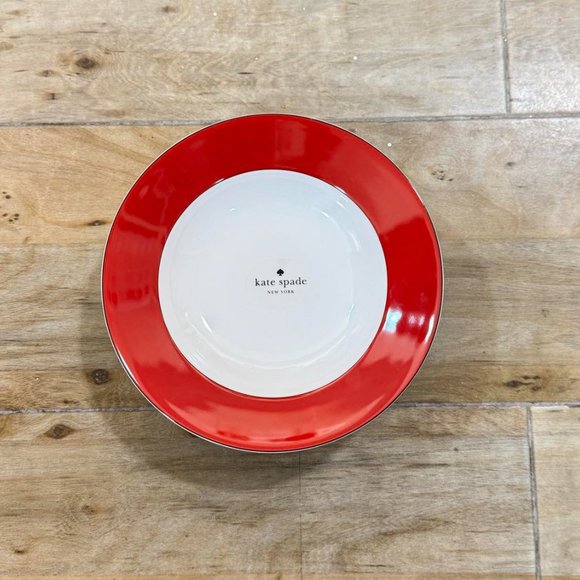 2 pc. Kate Spade Rutherford Circle Red Salad Plates Lenox White Plate Dinner - Picture 2 of 2